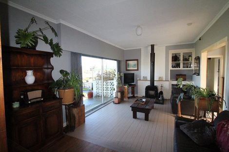 Photo of property in 19 Farm Street, Lumsden, 9730
