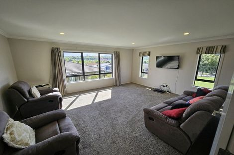 Photo of property in 14 Caldera Crescent, Pyes Pa, Tauranga, 3112