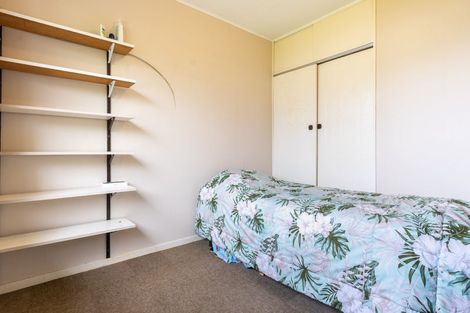 Photo of property in 18 Utauta Street, Waikanae, 5036