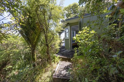 Photo of property in 61 Garden Road, Piha, 0772
