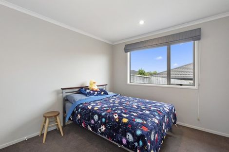 Photo of property in 12 Raddington Way, Huntington, Hamilton, 3210