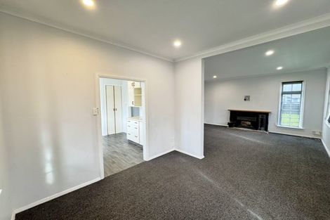 Photo of property in 1006 Tremaine Avenue, Roslyn, Palmerston North, 4414