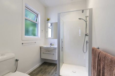 Photo of property in 112 Kelburn Parade, Kelburn, Wellington, 6012