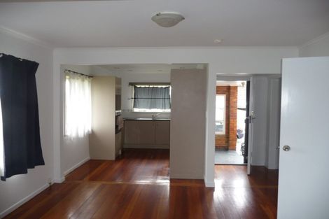 Photo of property in 1615 Great North Road, Waterview, Auckland, 1026