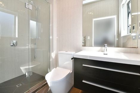 Photo of property in 33 Kaipuke Crescent, Gulf Harbour, Whangaparaoa, 0930