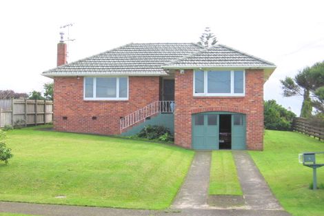 Photo of property in 8 Blossom Lane, Manurewa, Auckland, 2102