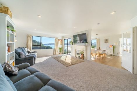 Photo of property in 50 Molyneux Close, Whitby, Porirua, 5024