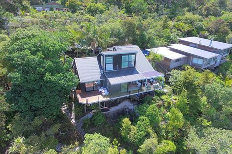 Photo of property in 254 Wade River Road, Wade Heads, Whangaparaoa, 0932