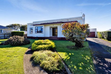 Photo of property in 18 Egmont Street, Hawera, 4610