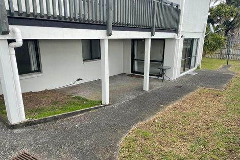 Photo of property in 21 Frederick Reece Drive, The Gardens, Auckland, 2105