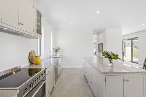 Photo of property in 5 Riverside Way, Clevedon, Papakura, 2585