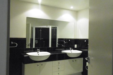 Photo of property in 175gd Hurstmere Road, Takapuna, Auckland, 0622