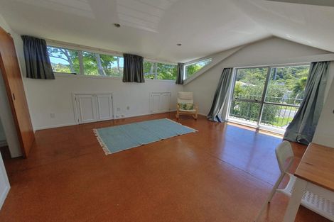 Photo of property in 17 Landing Road, Titirangi, Auckland, 0604
