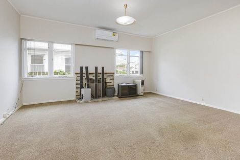 Photo of property in 8 Hamilton Road, Papatoetoe, Auckland, 2025