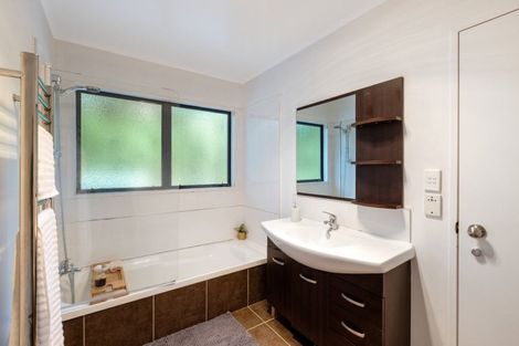 Photo of property in 415 Welcome Bay Road, Welcome Bay, Tauranga, 3175