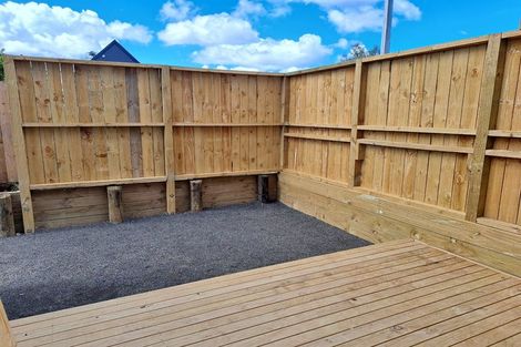 Photo of property in 3/125b Metcalfe Road, Ranui, Auckland, 0612