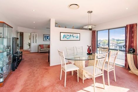 Photo of property in 9 Lamia Place, The Gardens, Auckland, 2105