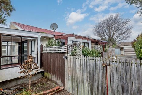 Photo of property in 6 Malabar Crescent, Broomfield, Christchurch, 8042