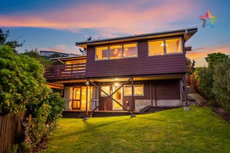 Photo of property in 117 Dowse Drive, Maungaraki, Lower Hutt, 5010