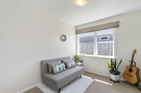 Photo of property in 25 Laurel Grove, Maungaraki, Lower Hutt, 5010