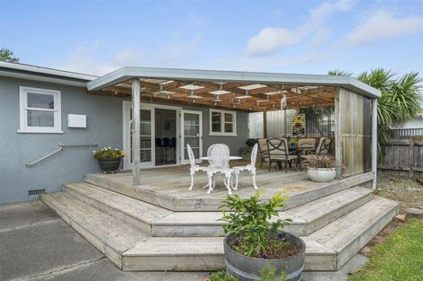 Photo of property in 16 Leeds Street, Milson, Palmerston North, 4414