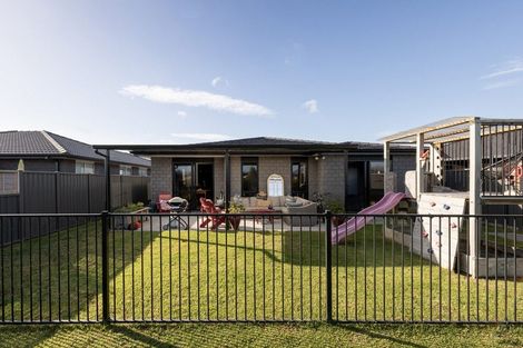 Photo of property in 16 Traverse Lane, Omokoroa, 3114