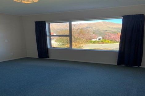 Photo of property in 21 Cherry Court, Wanaka, 9305