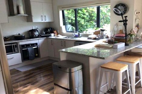 Photo of property in 2/254 Onewa Road, Birkenhead, Auckland, 0626