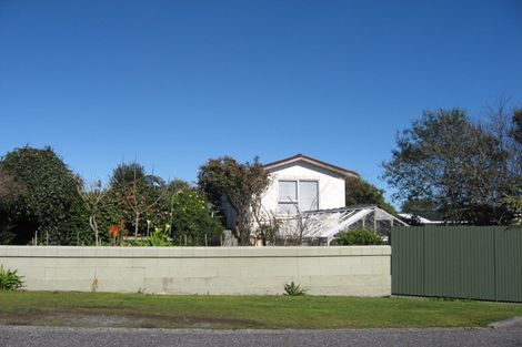 Photo of property in 2 Hewlett Road, Karoro, Greymouth, 7805