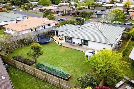 Photo of property in 25 Martin Jugum Lane, Ranui, Auckland, 0612