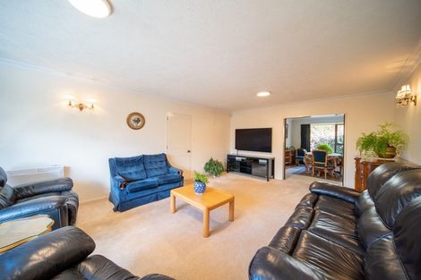 Photo of property in 2/60 Grahams Road, Burnside, Christchurch, 8041