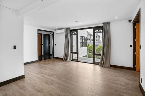 Photo of property in Illawarra Flats, 1/4 Brighton Road, Parnell, Auckland, 1052