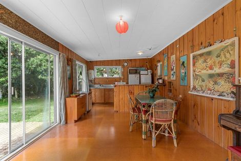 Photo of property in 829 Cove Road, Waipu, 0582