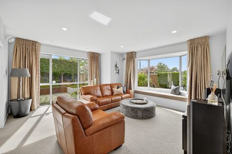 Photo of property in 1a Westburn Terrace, Burnside, Christchurch, 8041