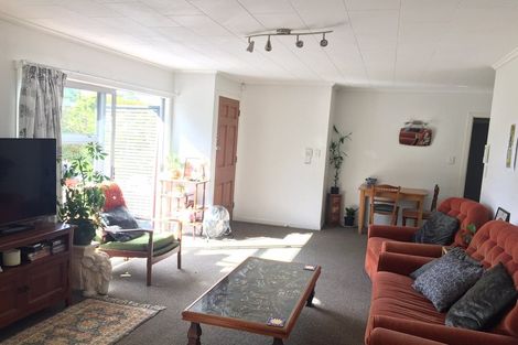 Photo of property in 26 Claverdon Drive, Massey, Auckland, 0614