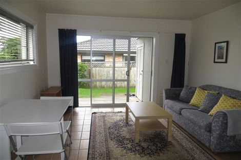 Photo of property in 2/23 Toroa Street, Torbay, Auckland, 0630