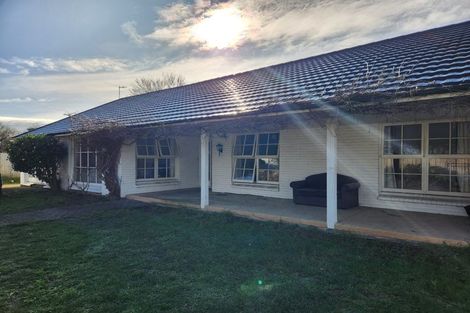 Photo of property in 8 Moorpark Place, Ilam, Christchurch, 8041