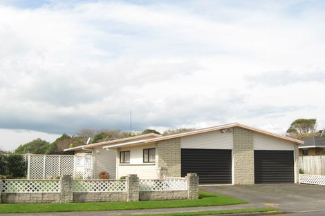 Photo of property in 283 Mangorei Road, Merrilands, New Plymouth, 4312