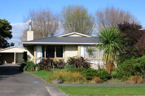 Photo of property in 39 Wikiriwhi Crescent, Awapuni, Palmerston North, 4412