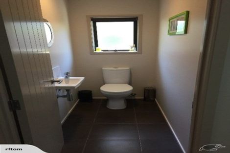 Photo of property in 22b Havelock Place, Blagdon, New Plymouth, 4310