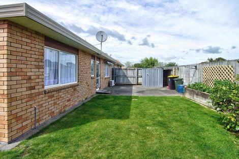 Photo of property in Holdsworth Villas, 4/2 William Donald Drive, Solway, Masterton, 5810