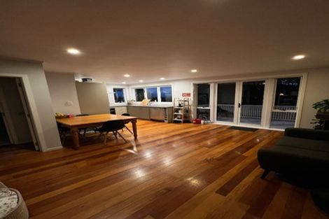 Photo of property in 1/80 Seaview Road, Castor Bay, Auckland, 0620
