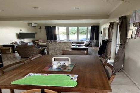 Photo of property in 2/20 Hutchinsons Road, Bucklands Beach, Auckland, 2014