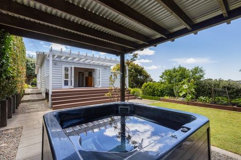 Photo of property in 57 Seaview Road, Otumoetai, Tauranga, 3110