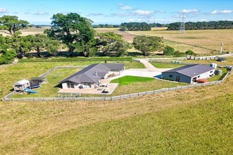 Photo of property in 1065h No 2 Line, Fordell, 4572