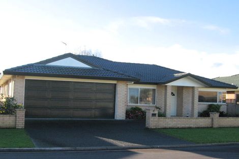 Photo of property in 16 Dan Tori Place, Orewa, 0931