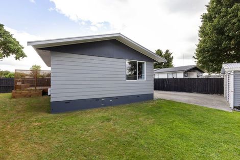 Photo of property in 103 Collins Road, Melville, Hamilton, 3206