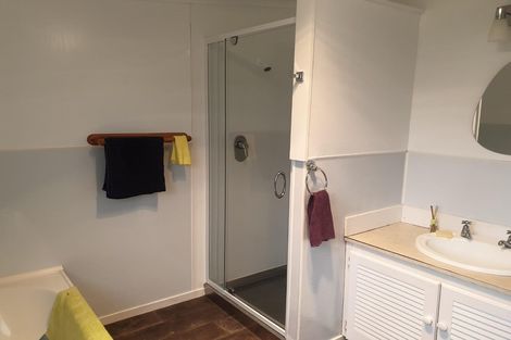 Photo of property in 6 Julian Street, Eltham, 4322