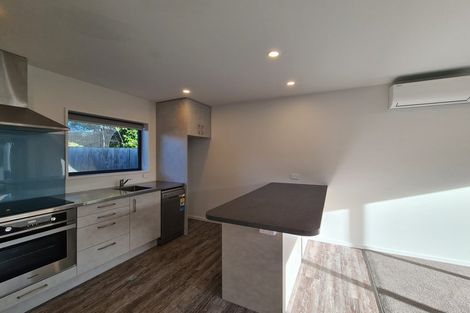 Photo of property in 4/11 Defoe Place, Waltham, Christchurch, 8023