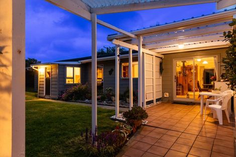 Photo of property in 49 Paetawa Road, Peka Peka, Waikanae, 5391